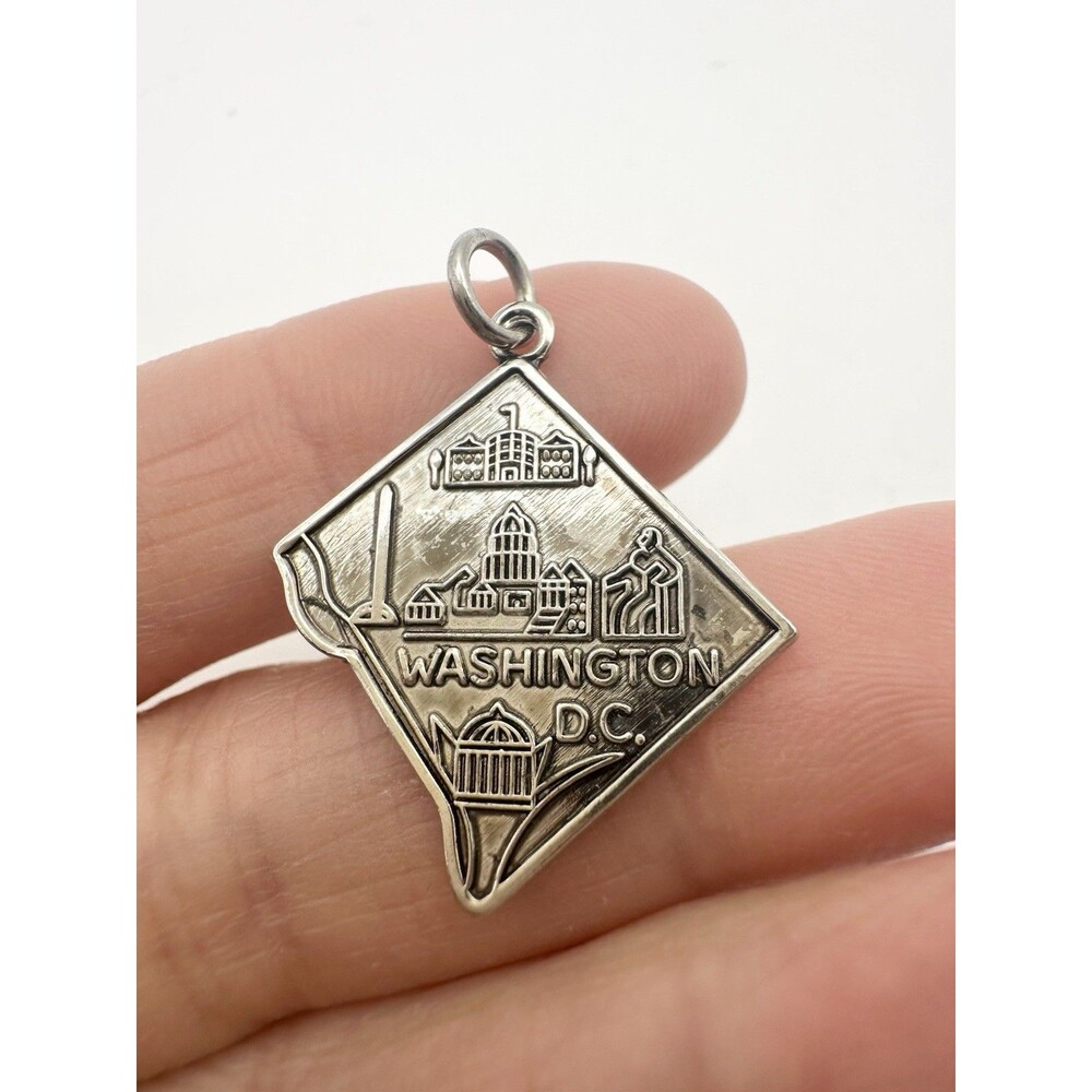 Sterling Silver .925 Vintage Washington DC White House Charm Pendant